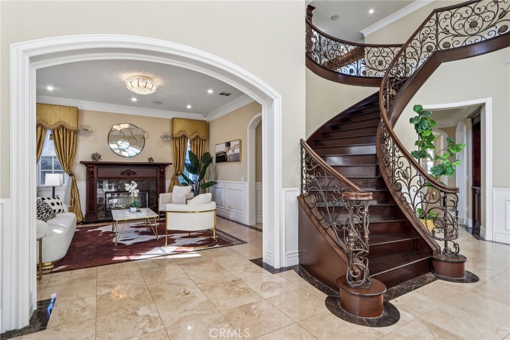Residential for sale at 1117 Encanto Drive, Arcadia CA featuring 6 beds and 7 baths