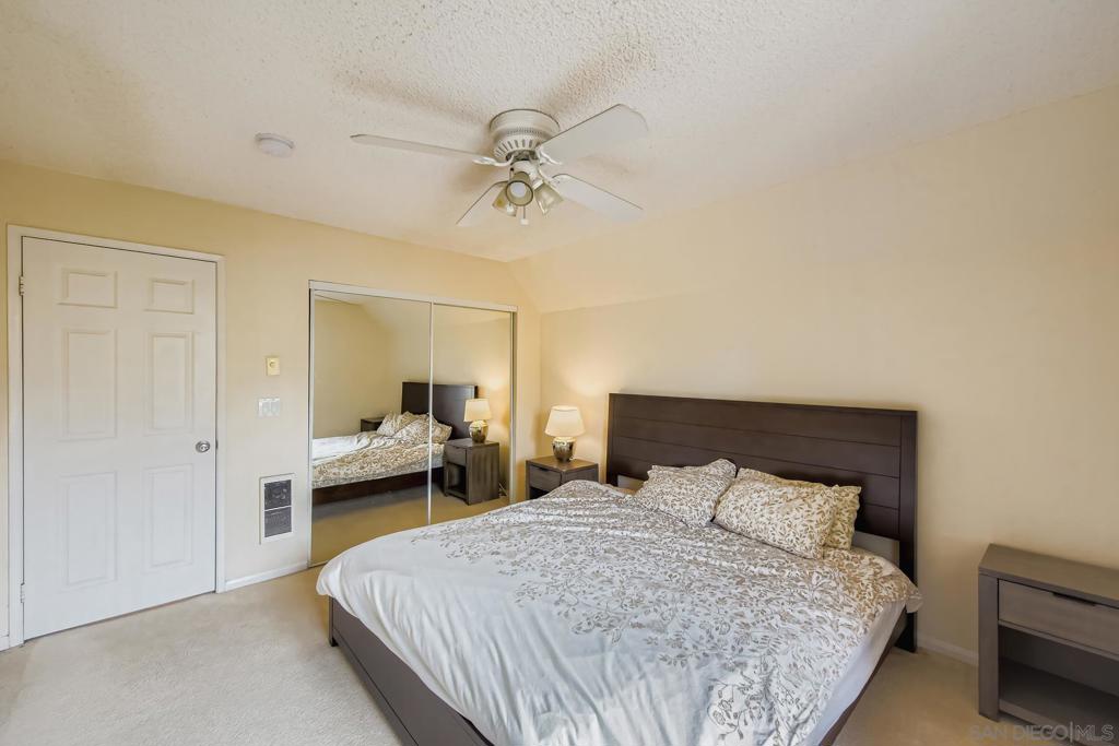 Residential for sale at 8889 Caminito Plaza Centro 7327, San Diego CA featuring 1 bed and 1 bath