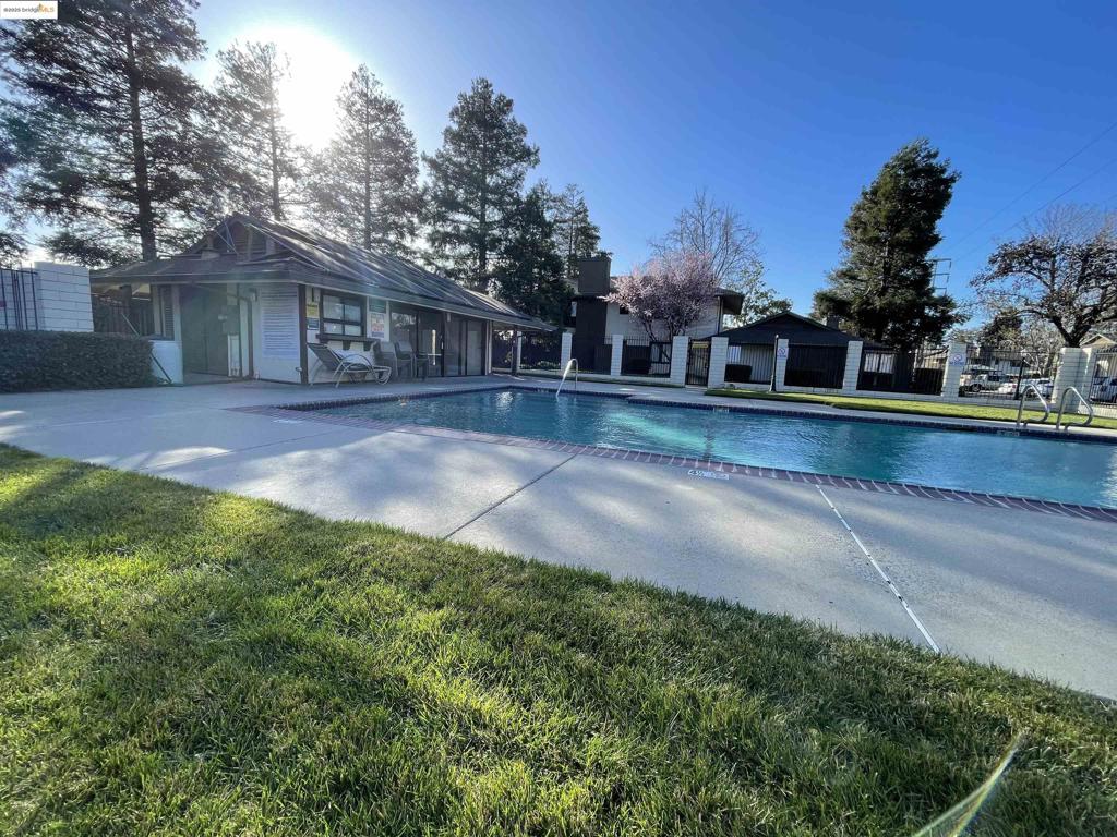 Residential Lease for rent at 2416 Shadow Ln, Antioch CA featuring 1 bed and 1 bath