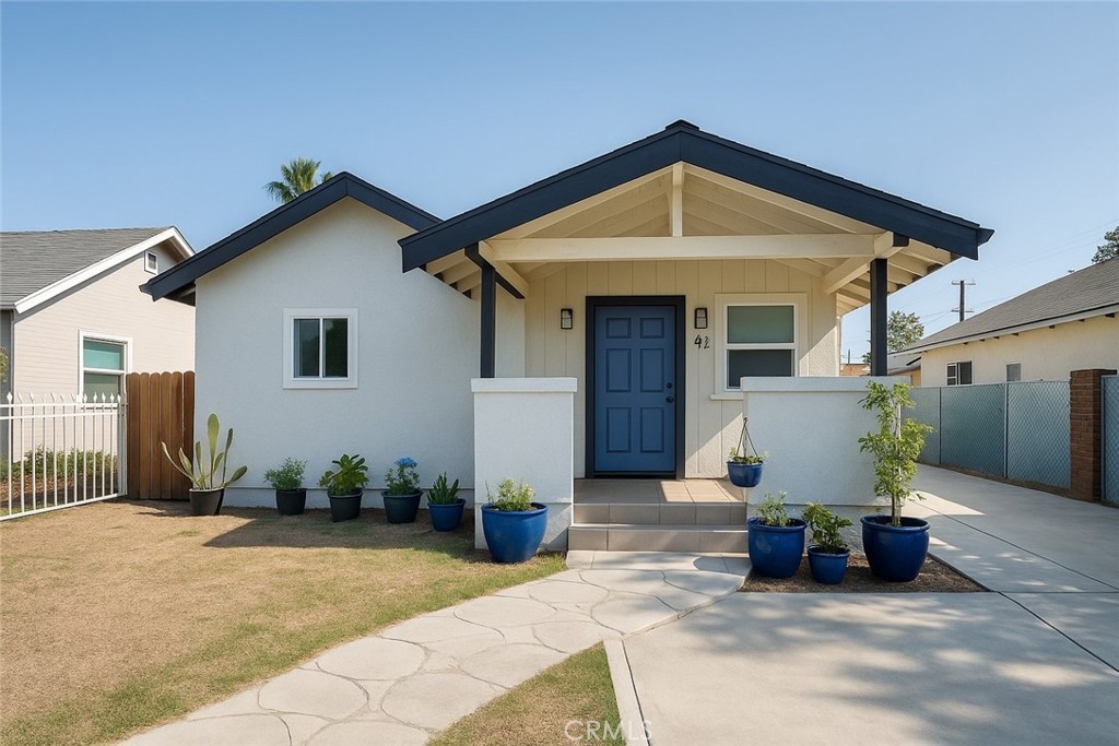 Residential for sale at 412 Beech, Bakersfield CA featuring 3 beds and 2 baths