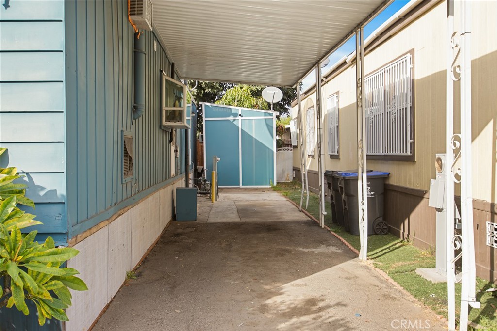 Manufactured In Park for sale at 103 Delft 2, Santa Ana CA featuring 4 beds and 2 baths