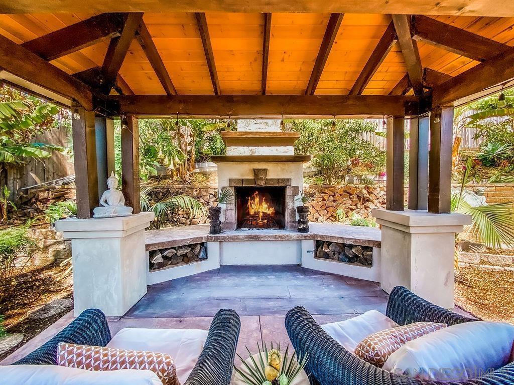 Residential Lease for rent at 1528 Calle Narcisos, Encinitas CA featuring 4 beds and 3 baths