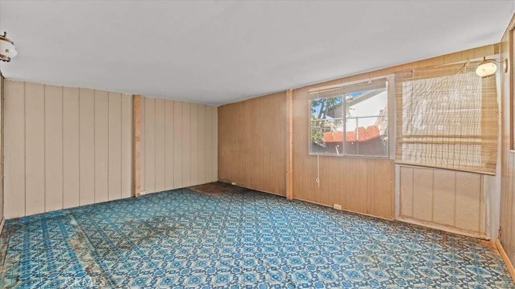 Residential for sale at 9075 Cabrillo, Riverside CA featuring 3 beds and 1 bath