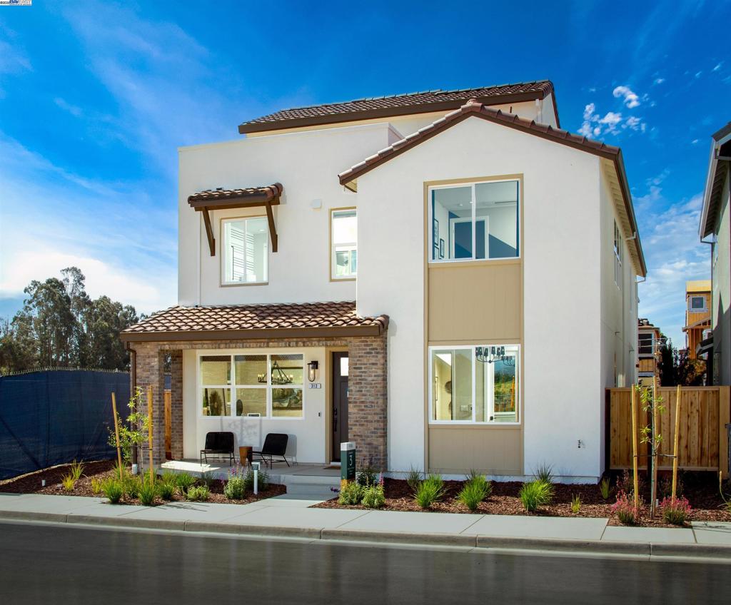 Residential for sale at 352 Waypoint Drive, Napa CA featuring 5 beds and 5 baths