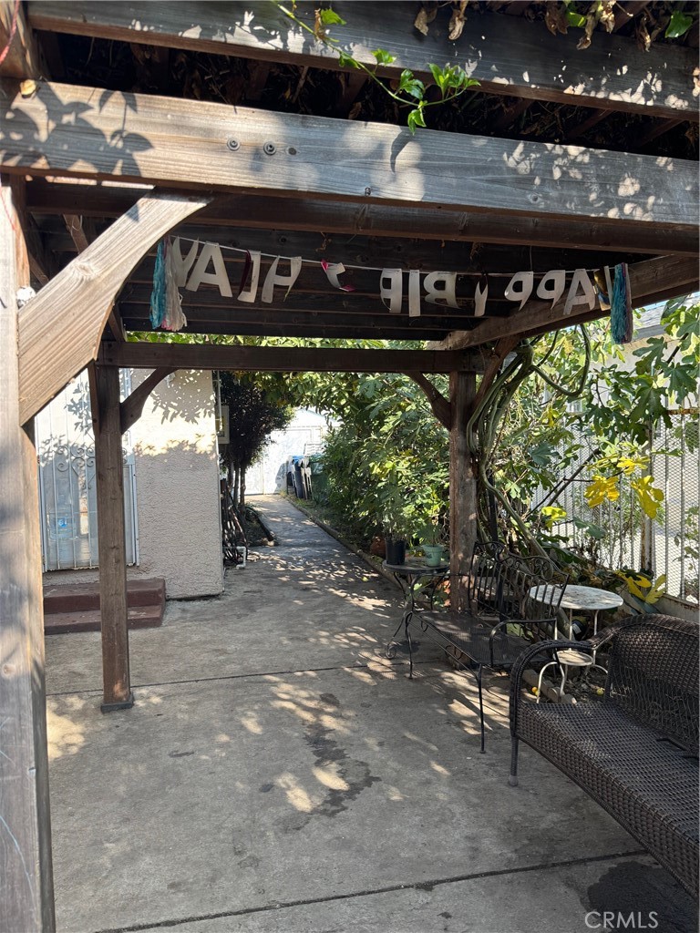 Residential Income for sale at 860 W 73rd St., Los Angeles CA