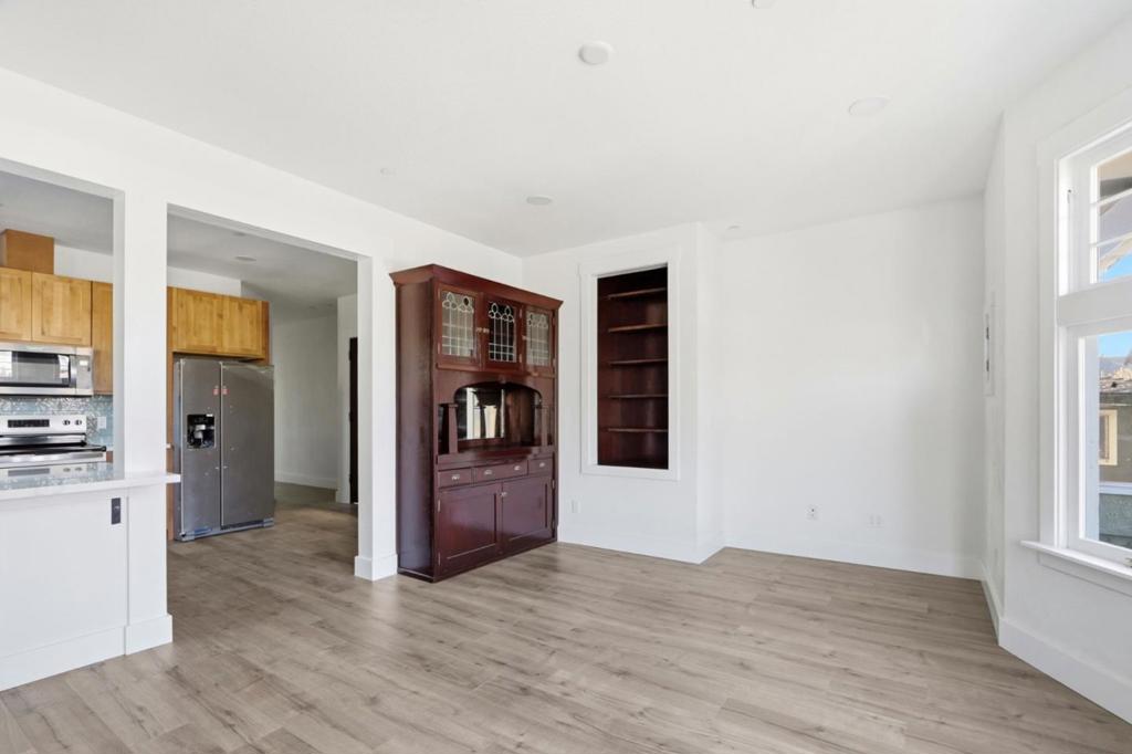 Residential for sale at 140 E Reed Street 4, San Jose CA featuring 2 beds and 1 bath
