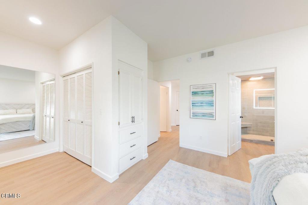 Residential for sale at 11829 Gateway Boulevard 2, Los Angeles CA featuring 2 beds and 2 baths