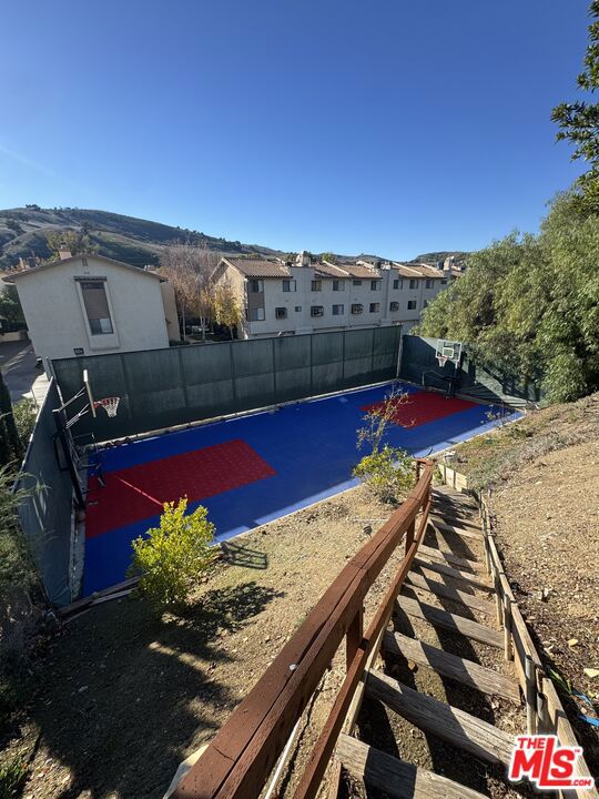 Residential Lease for rent at 5515 Ruthwood Drive, Calabasas CA featuring 5 beds and 4 baths