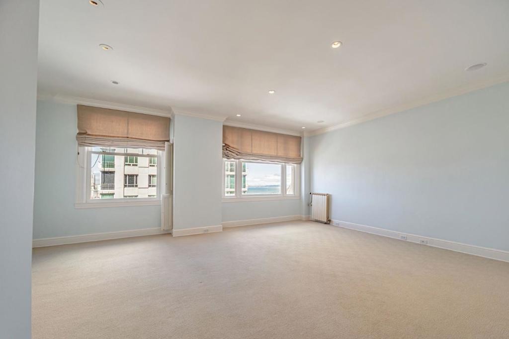 Residential Lease for rent at 1201 California Street 1105, San Francisco, San Francisco County CA featuring 2 beds and 2 baths