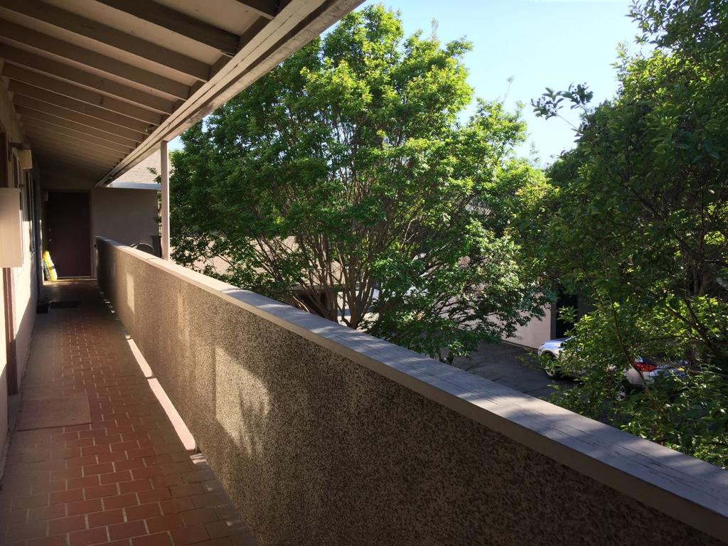 Residential Lease for rent at 3579 Agate 11, Santa Clara, Santa Clara County CA featuring 2 beds and 1 bath