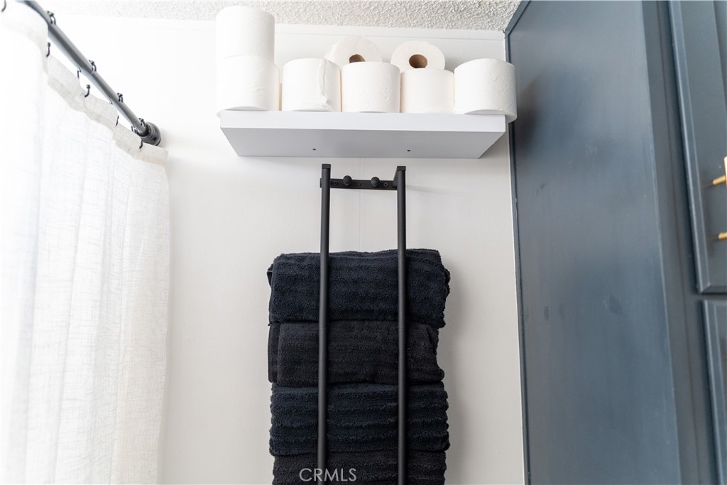 Manufactured In Park for sale at 1410 E 6TH Street 30, Corona CA featuring 3 beds and 2 baths