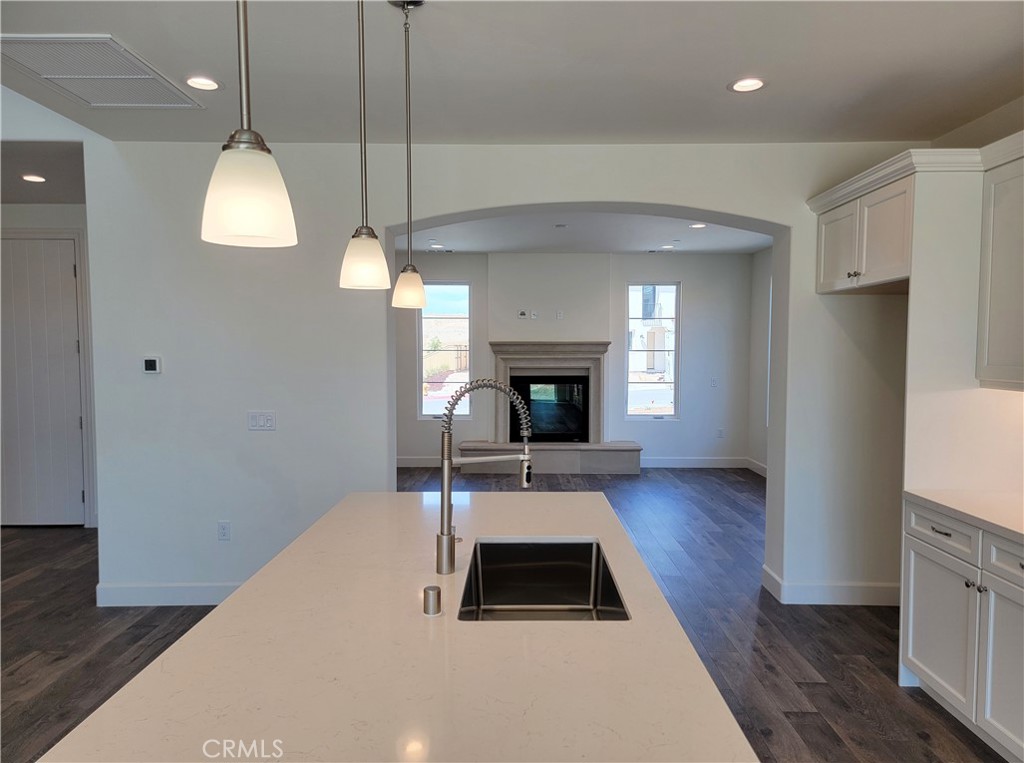 Residential for sale at 706 Manor Lane, Paso Robles CA featuring 6 beds and 3 baths