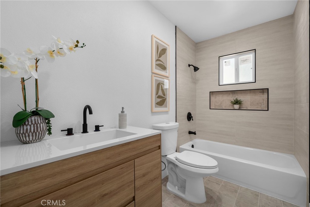 Residential for sale at 509 S Glenarbor, Santa Ana CA featuring 3 beds and 2 baths