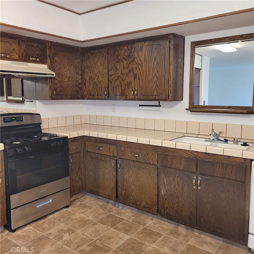 Residential Lease for rent at 14966 Ritter C, Victorville CA featuring 2 beds and 1 bath