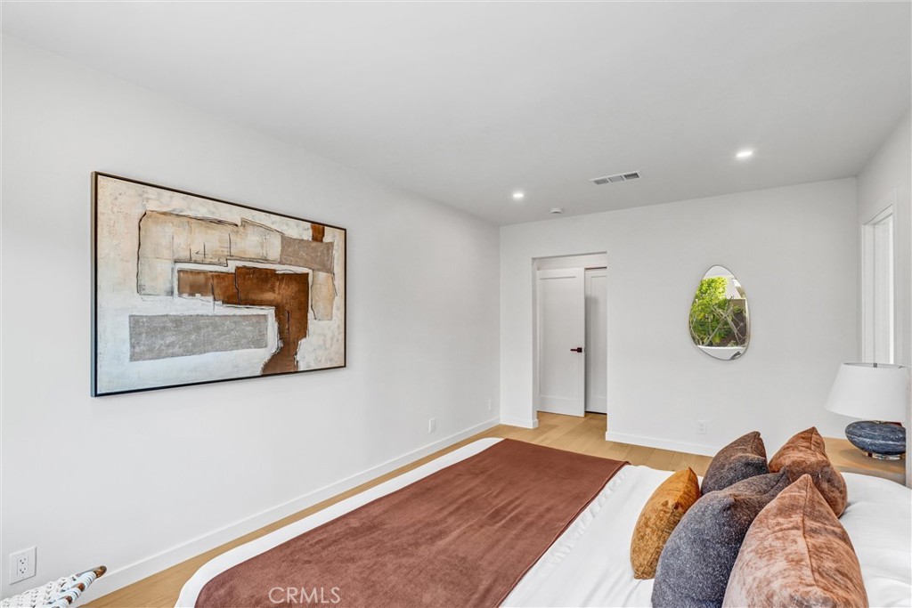 Residential for sale at 3811 S Norton, Los Angeles CA featuring 3 beds and 2 baths