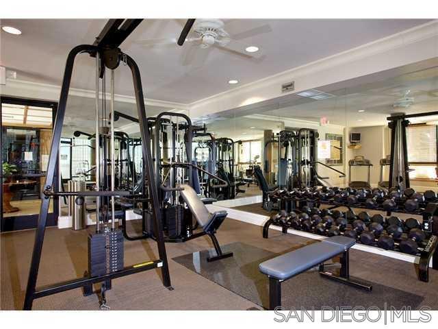 Residential Lease for rent at 1480 Broadway 2219, San Diego CA featuring 1 bed and 1 bath