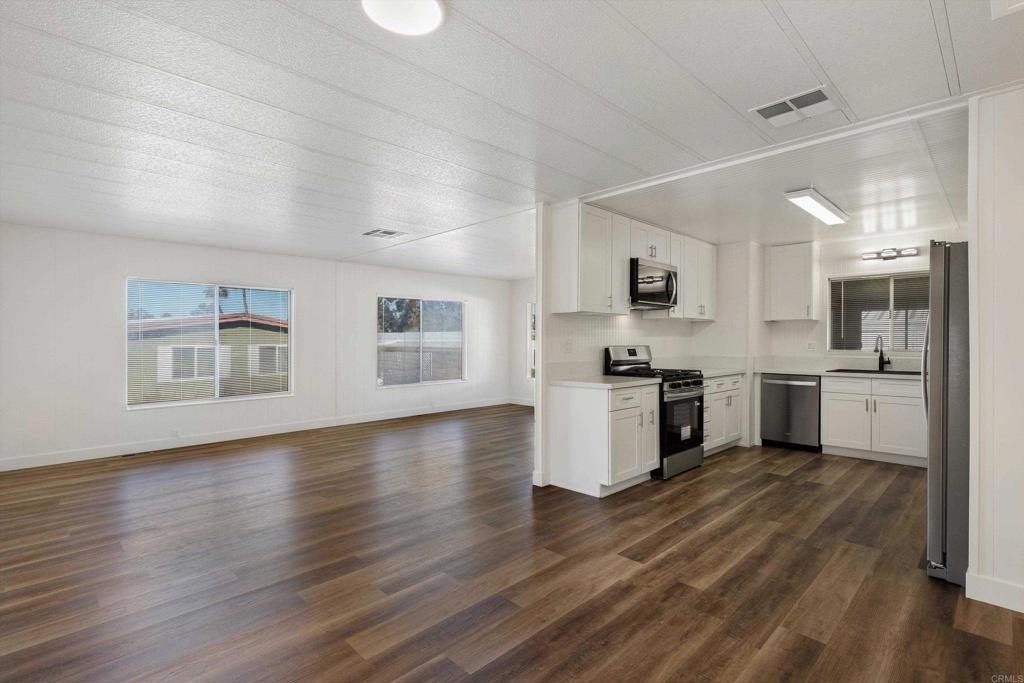 Manufactured In Park for sale at 2130 Sunset Drive 55, Vista CA featuring 2 beds and 2 baths