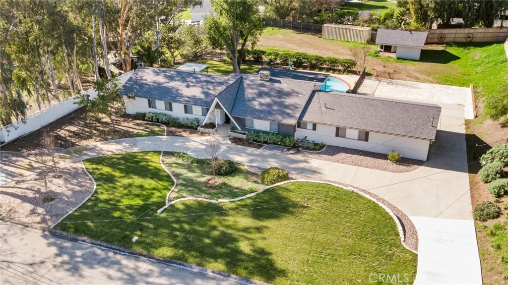 Residential Lease for rent at 771 Calle Pecos, Thousand Oaks CA featuring 4 beds and 3 baths