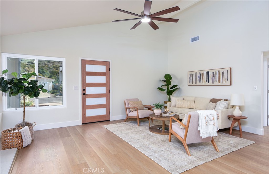 Residential for sale at 24041 Zancon, Mission Viejo CA featuring 3 beds and 2 baths