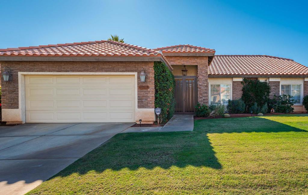 Residential for sale at 78721 Siena Court, La Quinta CA featuring 3 beds and 2 baths