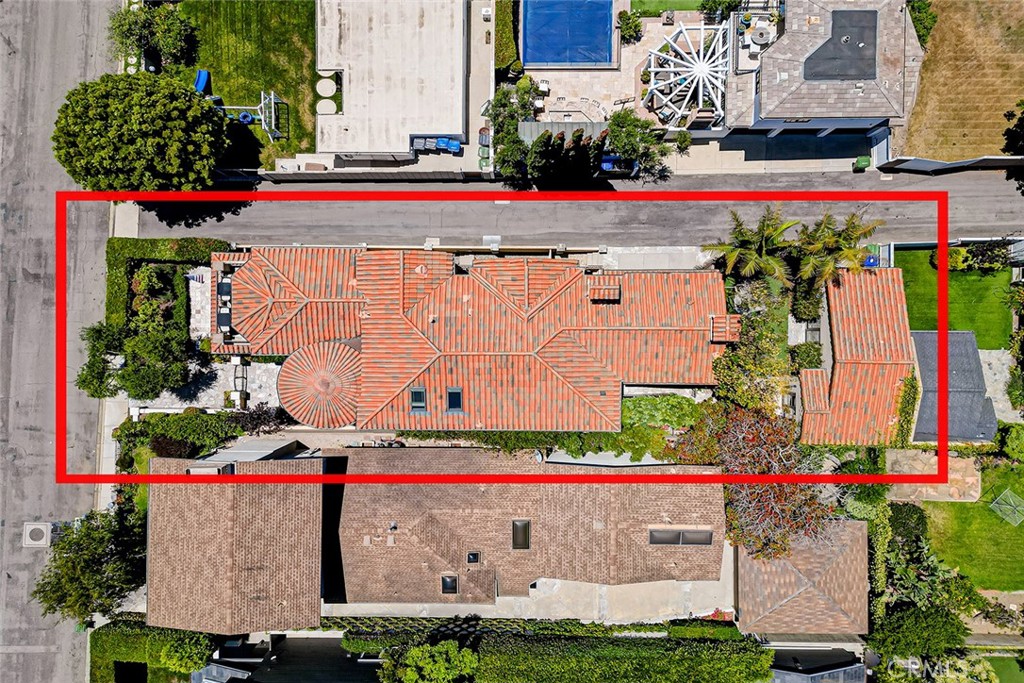 Residential Lease for rent at 853 6th, Manhattan Beach CA featuring 5 beds and 5 baths