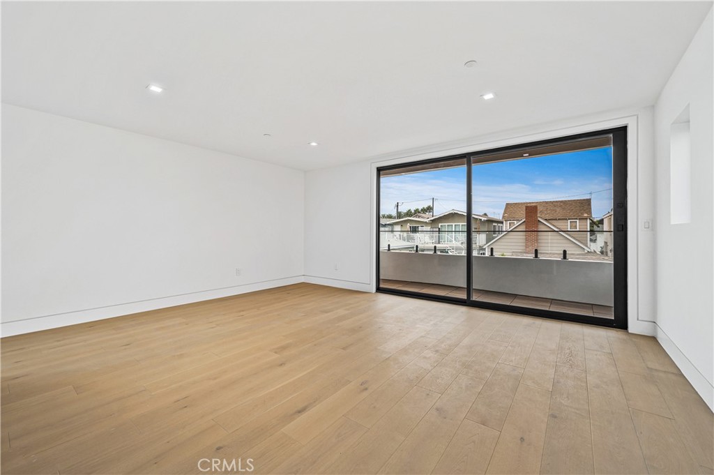 Residential Lease for rent at 121 39th Street B, Newport Beach CA featuring 3 beds and 3 baths