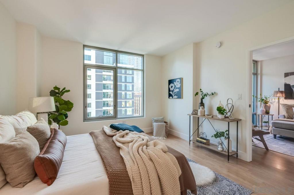 Residential for sale at 425 W Beech St 1353, San Diego CA featuring 1 bed and 1 bath