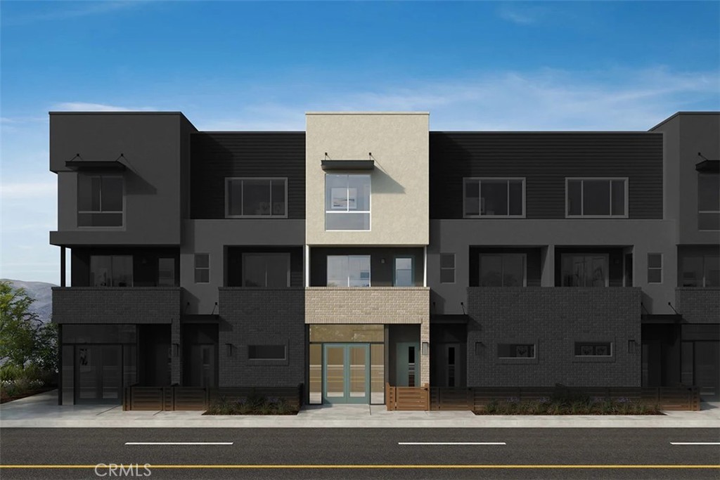 Residential for sale at 156 Balsawood, Tustin CA featuring 3 beds and 4 baths