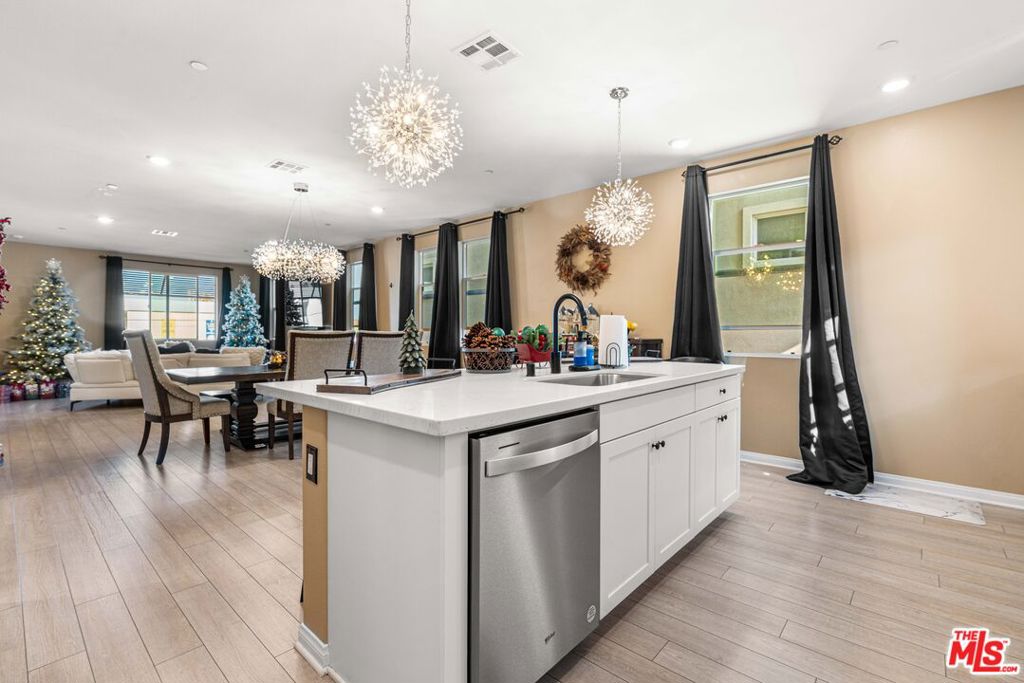 Residential Lease for rent at 720 Grace Avenue, Inglewood CA featuring 4 beds and 4 baths