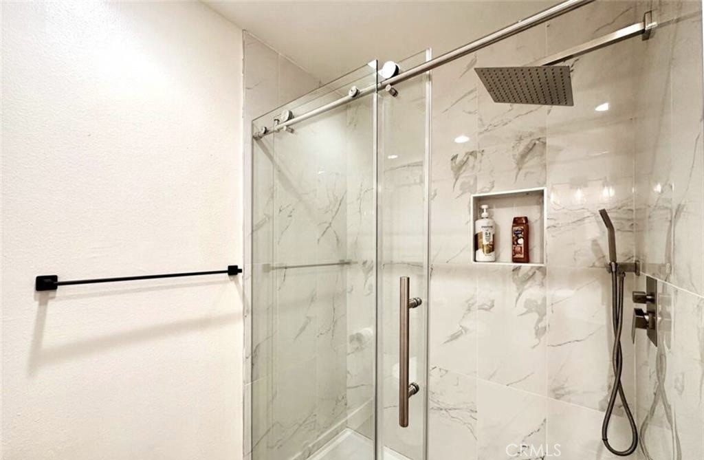 Residential Lease for rent at 425 Lewis Place, Placentia CA featuring 1 bed and 1 bath