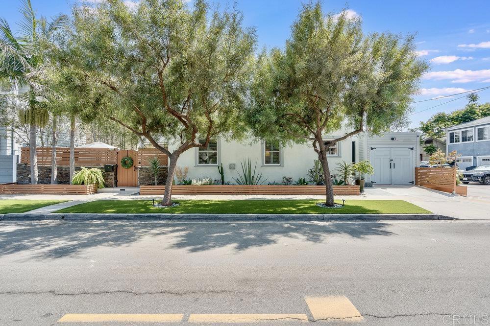 Residential Lease for rent at 818 7th Street, Coronado CA featuring 4 beds and 2 baths