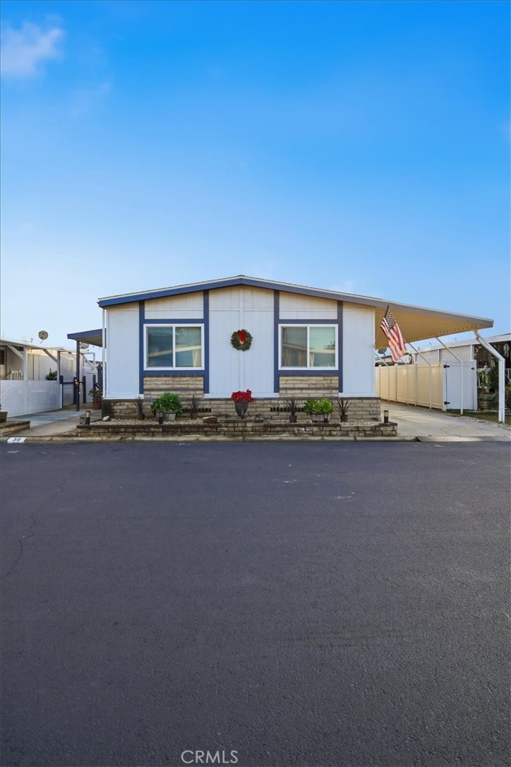 Manufactured In Park for sale at 692 N Adele 50, Orange CA featuring 2 beds and 2 baths