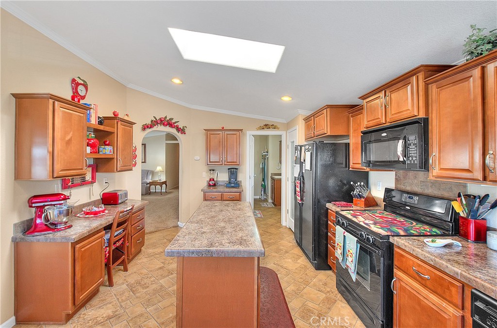 Manufactured In Park for sale at 3530 Damien 212, La Verne CA featuring 2 beds and 2 baths