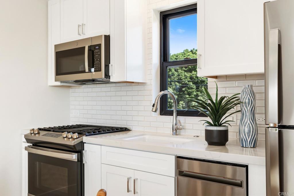 Residential Lease for rent at 3757 Adams Street, Carlsbad CA featuring 1 bed and 1 bath