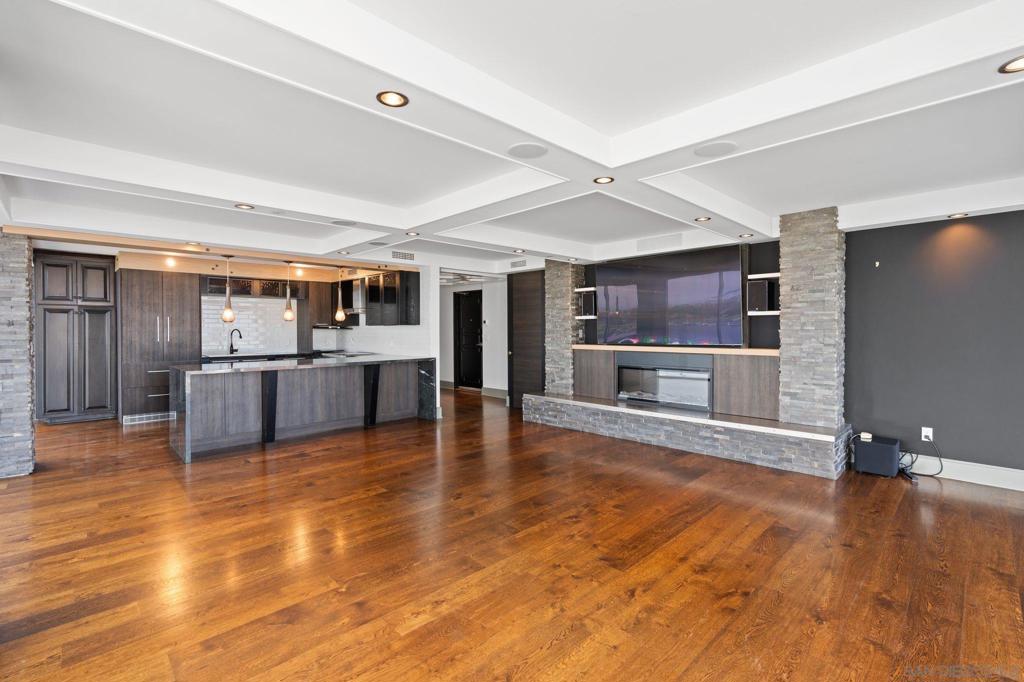 Residential for sale at 1710 Avenida Del Mundo 708, Coronado CA featuring 2 beds and 2 baths