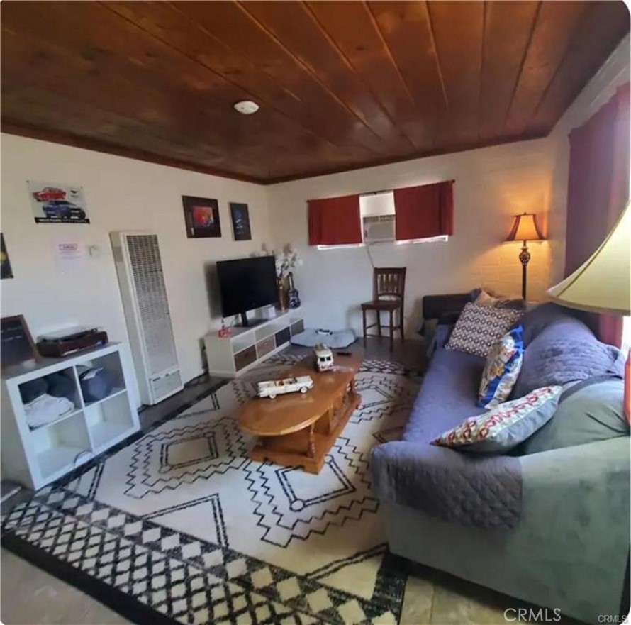 Residential Income for sale at 15521 4th, Victorville CA