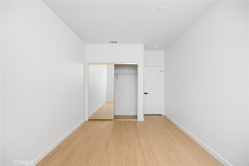 Residential for sale at 448 N Londonderry Lane D, Orange CA featuring 3 beds and 3 baths