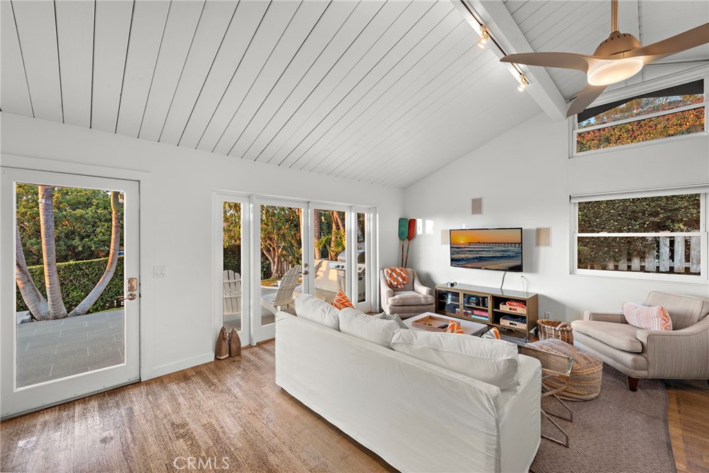 Residential Lease for rent at 595 Bluebird Canyon Drive, Laguna Beach CA featuring 2 beds and 2 baths