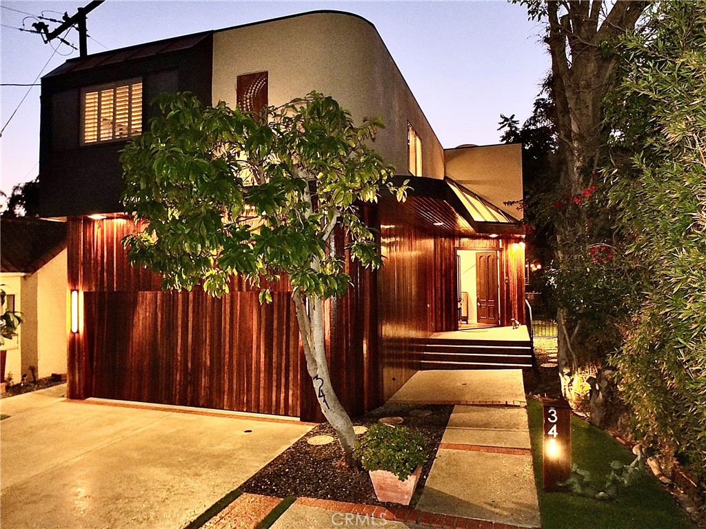 Residential Lease for rent at 341 S Meadows, Manhattan Beach CA featuring 5 beds and 4 baths