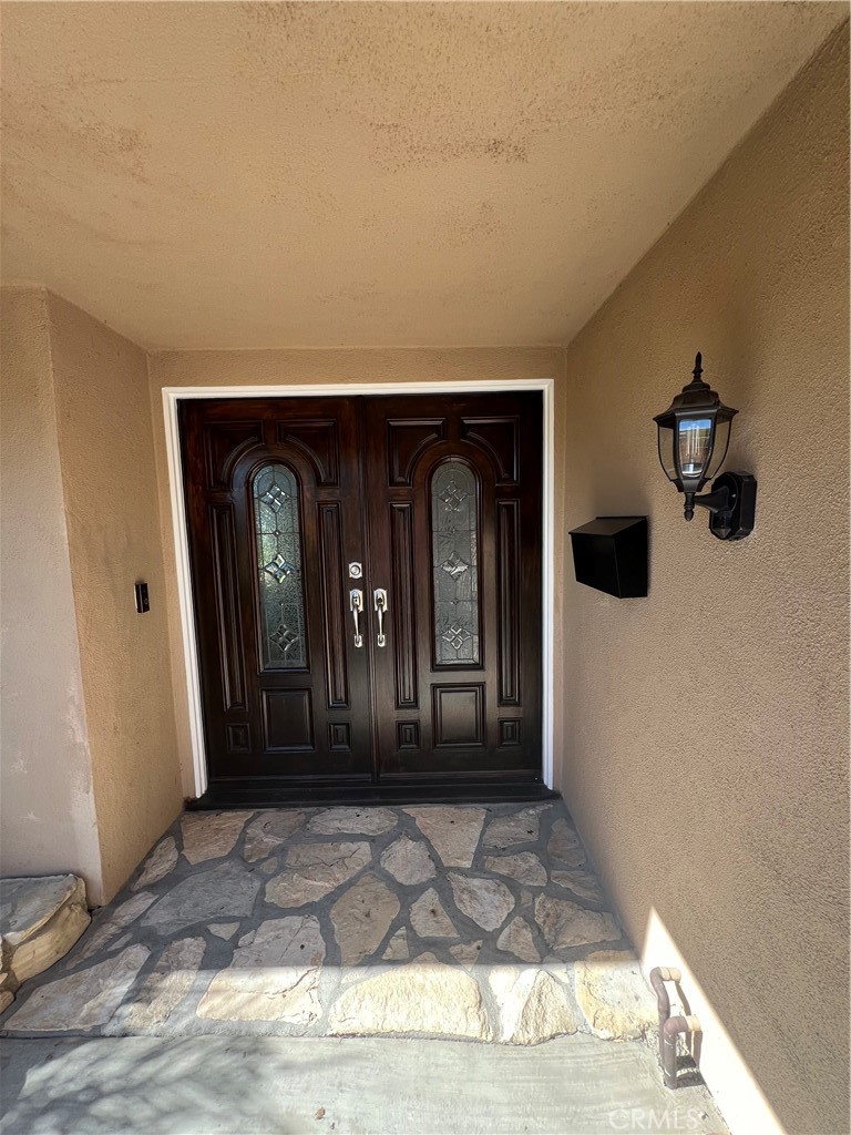 Residential Lease for rent at 16091 Gold Circle, Huntington Beach CA featuring 5 beds and 2 baths