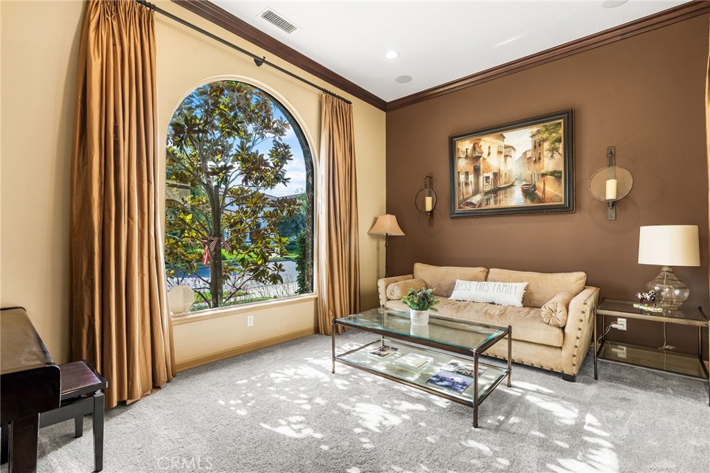 Residential Lease for rent at 15 Calle Angelitos, San Clemente CA featuring 5 beds and 6 baths