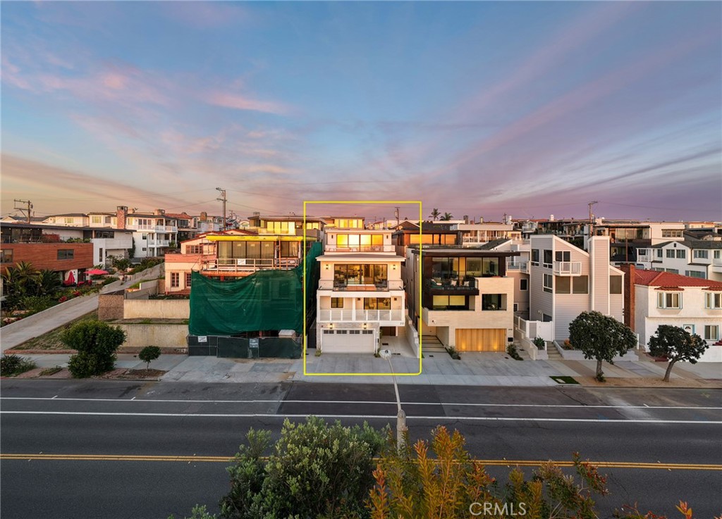 Residential for sale at 212 Manhattan Avenue, Manhattan Beach CA featuring 4 beds and 5 baths