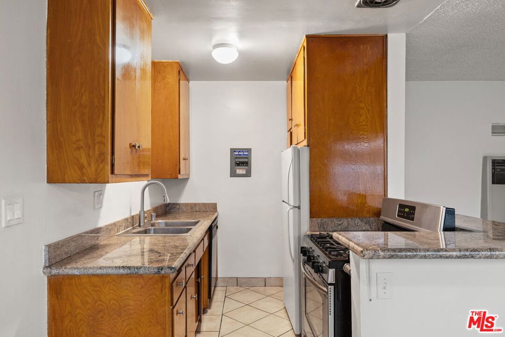 Active for sale at Burbank, CA, Burbank, CA CA and 12 baths