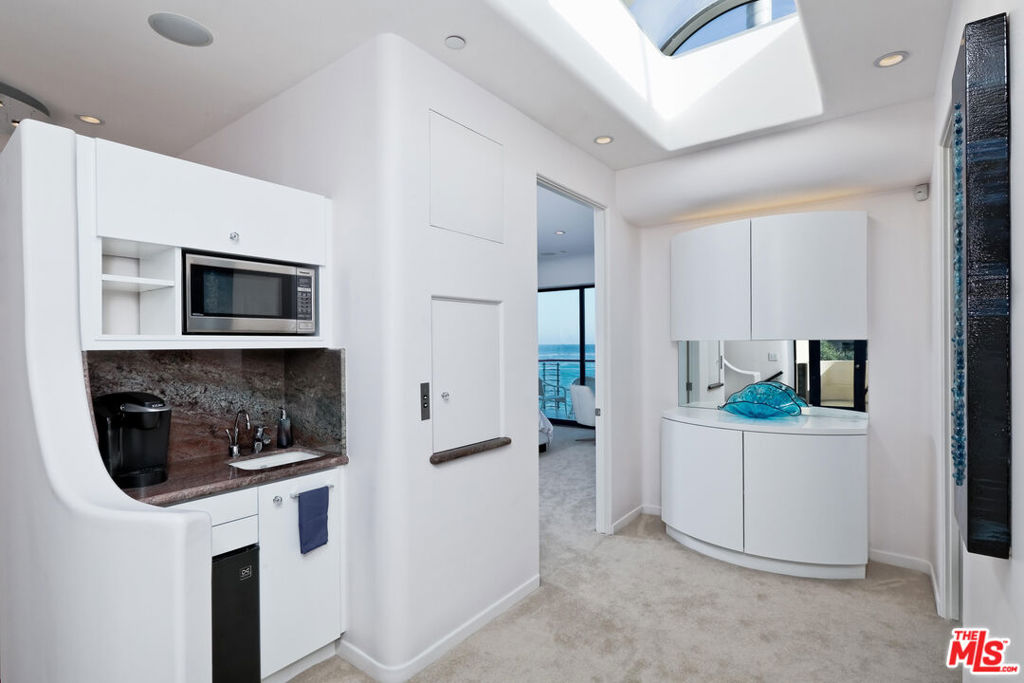 Residential Lease for rent at 27082 Malibu Cove Colony Drive, Malibu CA featuring 4 beds and 5 baths