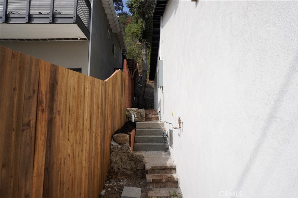 Residential for sale at 4847 Marmion Way, Los Angeles CA featuring 3 beds and 1 bath