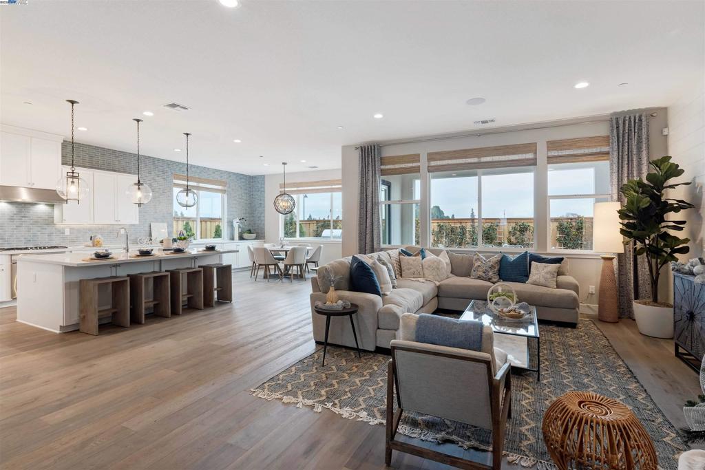 Residential for sale at 1371 Crescent Avenue, Manteca CA featuring 2 beds and 3 baths