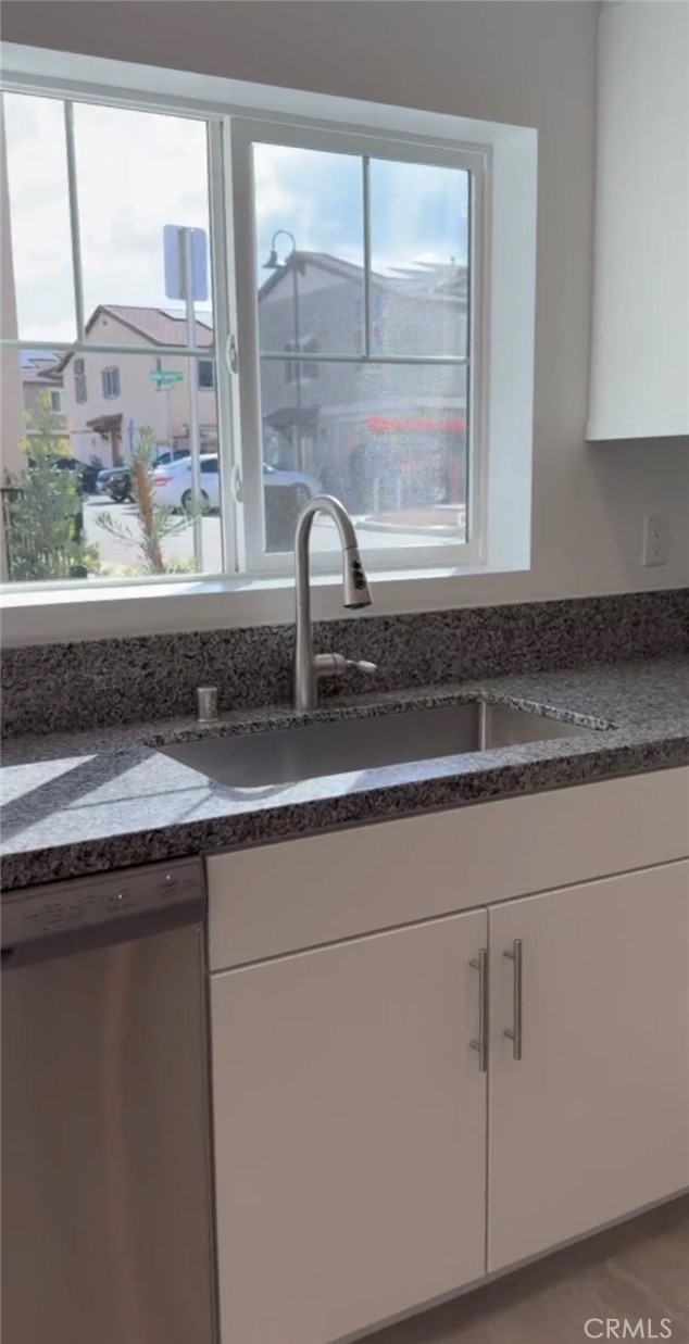 Residential Lease for rent at 7440 Fig Grove, Riverside CA featuring 3 beds and 3 baths