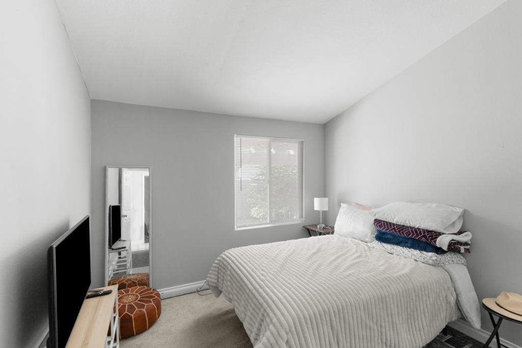 Residential Lease for rent at 47800 Madison Street 44, Indio CA featuring 3 beds and 2 baths