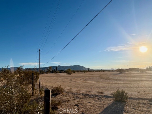 Residential for sale at 23585 Bear Valley, Apple Valley CA featuring 2 beds and 1 bath