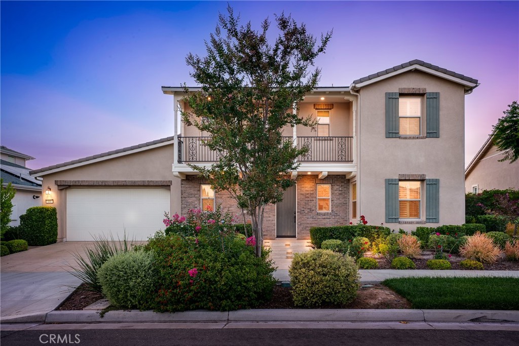 Residential Lease for rent at 111 Spoke, Irvine CA featuring 5 beds and 6 baths